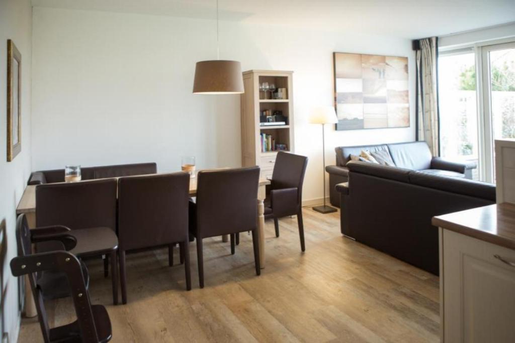 Weidevilla Xxxl Холум Екстериор снимка